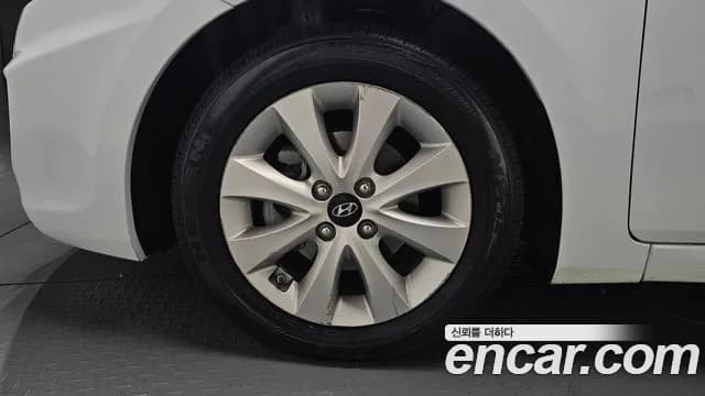 2017 Hyundai Accent (New Model) Diesel 1.6 VGT Modern Sold VIN KMHCT41UGHU297630 – undercarriage 2017 Hyundai Accent (New Model) Diesel 1.6 VGT Modern Sold VIN KMHCT41UGHU297630 – undercarriage
