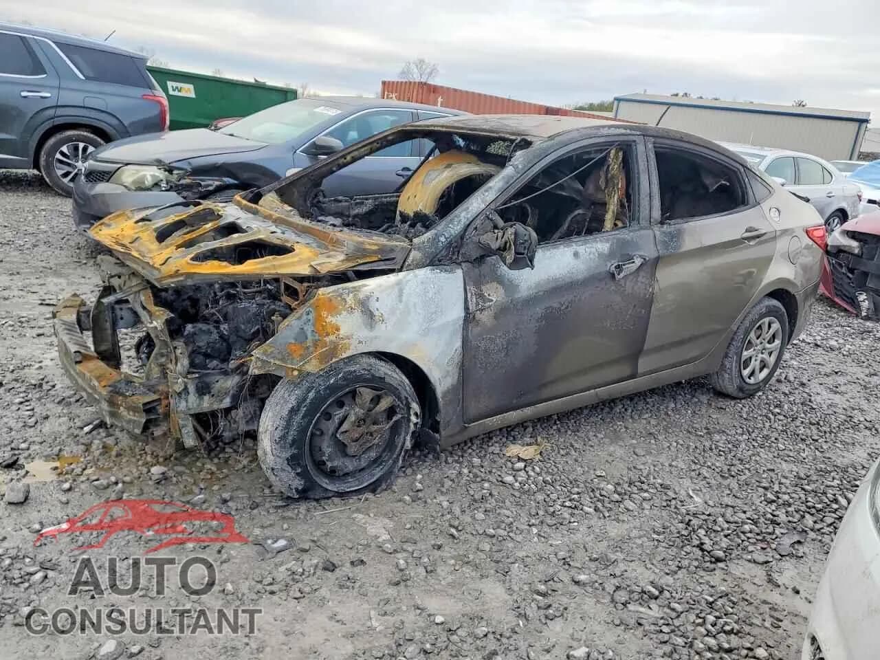 2014 HYUNDAI ACCENT Damaged VIN KMHCT4AE0EU715569 – front exterior 2014 HYUNDAI ACCENT Damaged VIN KMHCT4AE0EU715569 – front exterior