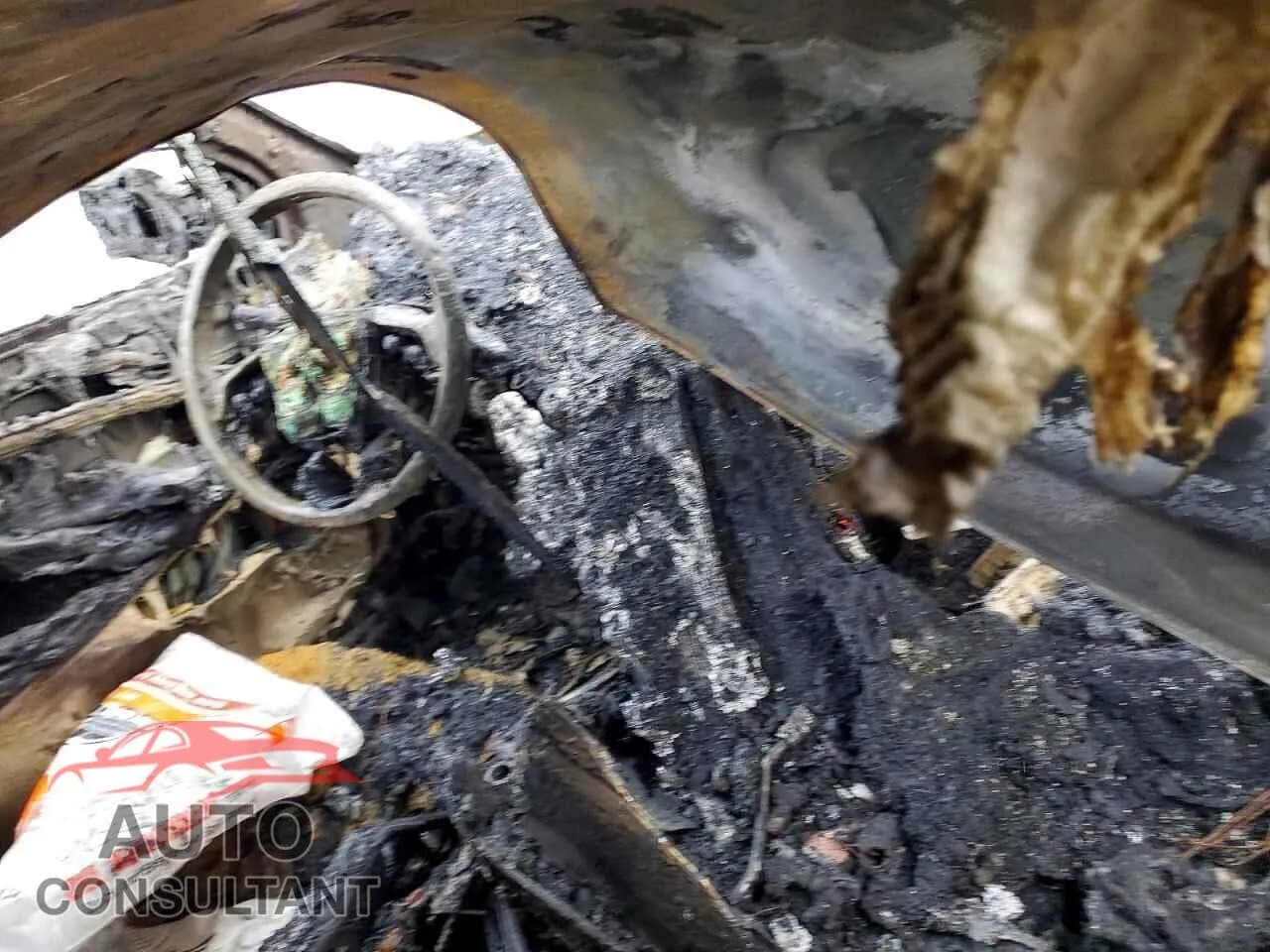 2014 HYUNDAI ACCENT Damaged VIN KMHCT4AE0EU715569 – undercarriage 2014 HYUNDAI ACCENT Damaged VIN KMHCT4AE0EU715569 – undercarriage