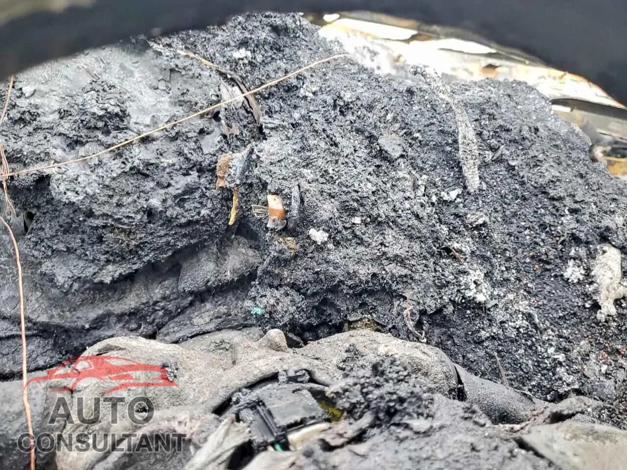 2014 HYUNDAI ACCENT Damaged VIN KMHCT4AE0EU715569 – trunk area 2014 HYUNDAI ACCENT Damaged VIN KMHCT4AE0EU715569 – trunk area