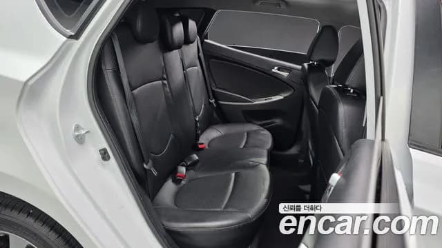 2019 Hyundai Accent (New Model) WIT 1.4 VVT Modern Sold VIN KMHCT51BEKU398931 – interior seats 2019 Hyundai Accent (New Model) WIT 1.4 VVT Modern Sold VIN KMHCT51BEKU398931 – interior seats