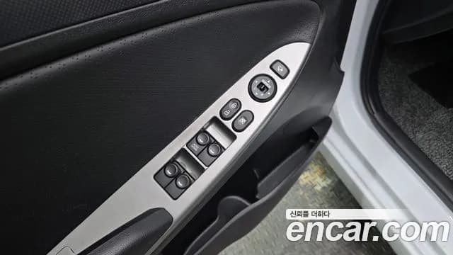 2017 Hyundai Accent (New Model) Diesel WIT 1.6 VGT Modern Sold VIN KMHCT51UGHU334203 – trunk area 2017 Hyundai Accent (New Model) Diesel WIT 1.6 VGT Modern Sold VIN KMHCT51UGHU334203 – trunk area