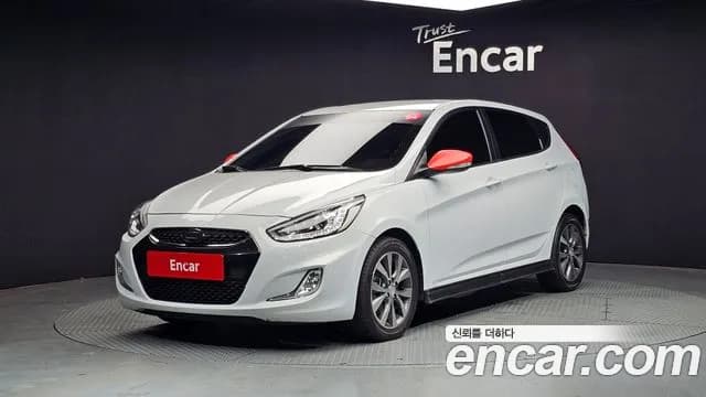2018 Hyundai Accent (New Model) Diesel WIT 1.6 VGT Modern Sold VIN KMHCT51UGJU360478 – interior seats 2018 Hyundai Accent (New Model) Diesel WIT 1.6 VGT Modern Sold VIN KMHCT51UGJU360478 – interior seats