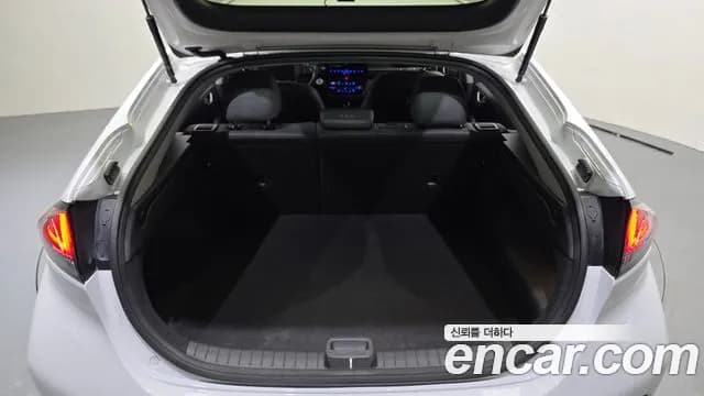 2020 Hyundai The New Ioniq Hybrid 1.6 Plug-in HEV Sold VIN KMHCX51DGLU158934 – photo 12 2020 Hyundai The New Ioniq Hybrid 1.6 Plug-in HEV Sold VIN KMHCX51DGLU158934 – photo 12