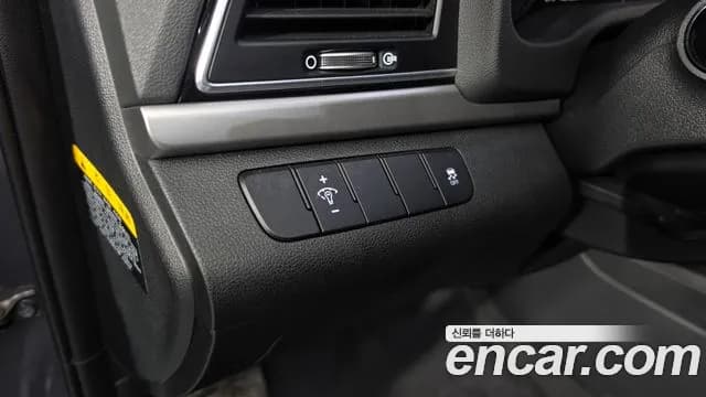 2017 Hyundai Avante AD 1.6 GDI Premium Sold VIN KMHD041DBHU366584 – interior seats 2017 Hyundai Avante AD 1.6 GDI Premium Sold VIN KMHD041DBHU366584 – interior seats