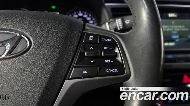 2017 Hyundai Avante AD 1.6 GDI Premium Sold VIN KMHD041DBHU366584 – photo 16 2017 Hyundai Avante AD 1.6 GDI Premium Sold VIN KMHD041DBHU366584 – photo 16