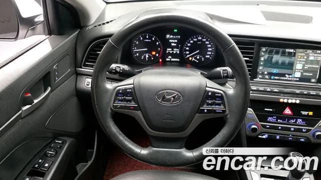 2018 Hyundai Avante AD 1.6 GDI Premium Sold VIN KMHD041DBJU458111 – photo 17 2018 Hyundai Avante AD 1.6 GDI Premium Sold VIN KMHD041DBJU458111 – photo 17