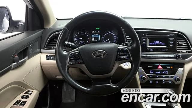 2018 Hyundai Avante AD 1.6 GDI Premium Sold VIN KMHD041DBJU500471 – rear exterior 2018 Hyundai Avante AD 1.6 GDI Premium Sold VIN KMHD041DBJU500471 – rear exterior