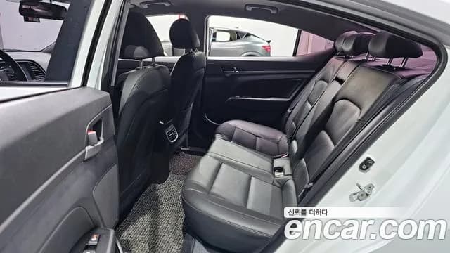 2018 Hyundai Avante AD 1.6 GDI Premium Sold VIN KMHD041DBJU722689 – engine bay 2018 Hyundai Avante AD 1.6 GDI Premium Sold VIN KMHD041DBJU722689 – engine bay