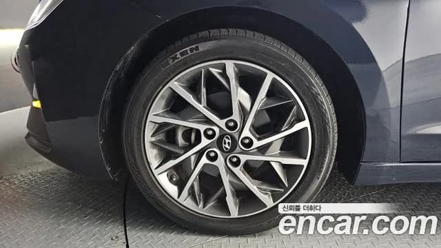2019 Hyundai The New Avante AD 1.6 Sold VIN KMHD041EEKU920826 – undercarriage 2019 Hyundai The New Avante AD 1.6 Sold VIN KMHD041EEKU920826 – undercarriage
