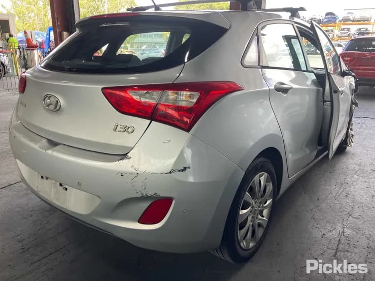 2013 Hyundai i30 - VIN KMHD251EMDU121902 2013 Hyundai i30 VIN KMHD251EMDU121902
