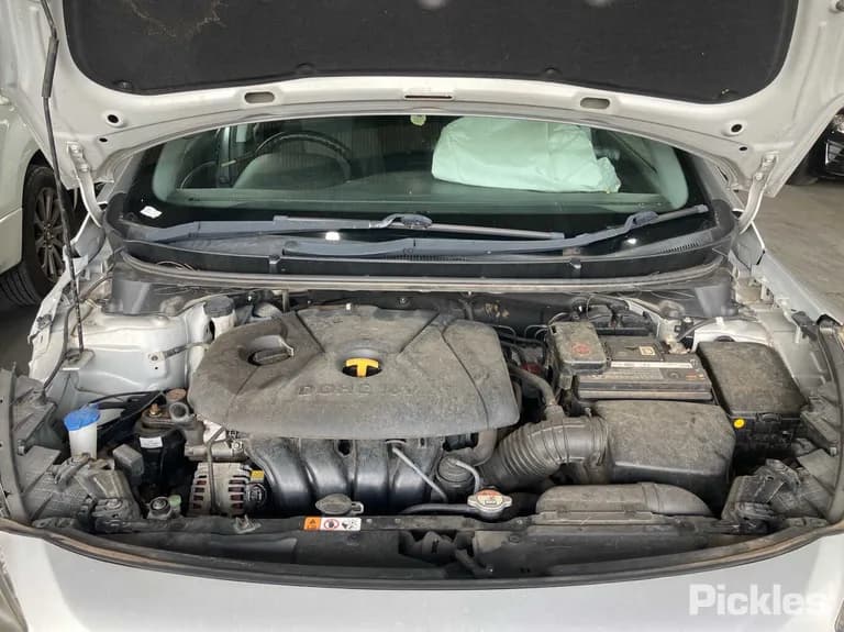 2013 Hyundai i30 Used VIN KMHD251EMDU121902 – undercarriage 2013 Hyundai i30 Used VIN KMHD251EMDU121902 – undercarriage