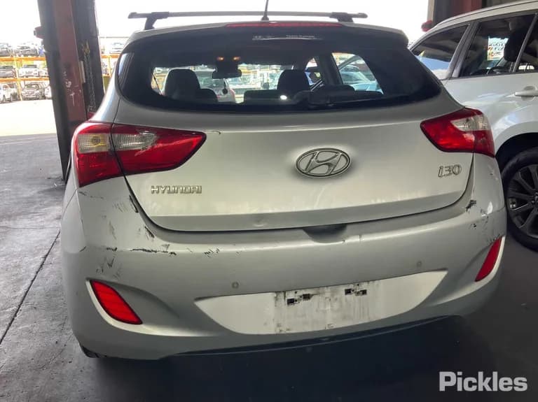 2013 Hyundai i30 Used VIN KMHD251EMDU121902 – photo 15 2013 Hyundai i30 Used VIN KMHD251EMDU121902 – photo 15