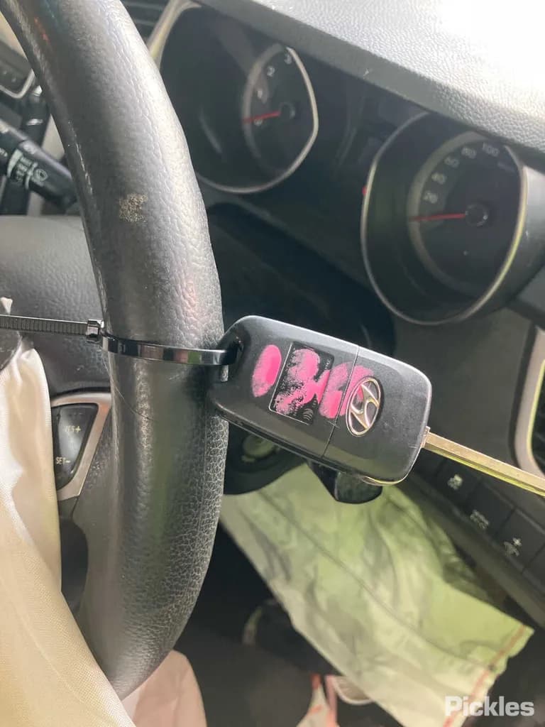 2013 Hyundai i30 Used VIN KMHD251EMDU121902 – photo 24 2013 Hyundai i30 Used VIN KMHD251EMDU121902 – photo 24