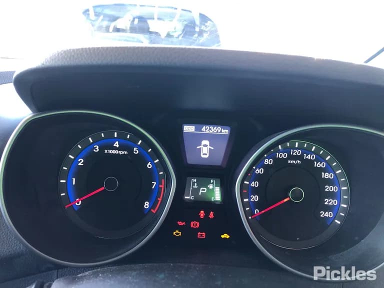 2016 Hyundai i30 Used VIN KMHD251EMGU321399 – engine bay 2016 Hyundai i30 Used VIN KMHD251EMGU321399 – engine bay