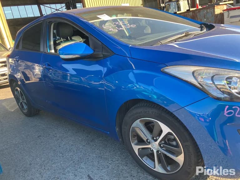 2016 Hyundai i30 Used VIN KMHD351EMHU351079 – side profile 2016 Hyundai i30 Used VIN KMHD351EMHU351079 – side profile