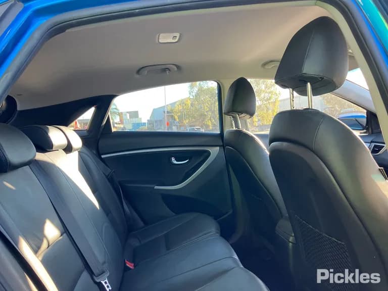 2016 Hyundai i30 Used VIN KMHD351EMHU351079 – engine bay 2016 Hyundai i30 Used VIN KMHD351EMHU351079 – engine bay