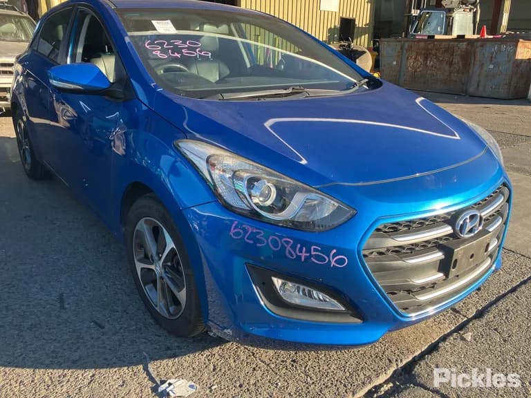 2016 Hyundai i30 Used VIN KMHD351EMHU351079 – undercarriage 2016 Hyundai i30 Used VIN KMHD351EMHU351079 – undercarriage