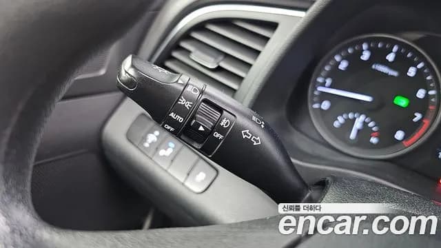 2017 Hyundai Avante AD 1.6 GDI Value Plus Sold VIN KMHD641DBHU380580 – photo 23 2017 Hyundai Avante AD 1.6 GDI Value Plus Sold VIN KMHD641DBHU380580 – photo 23