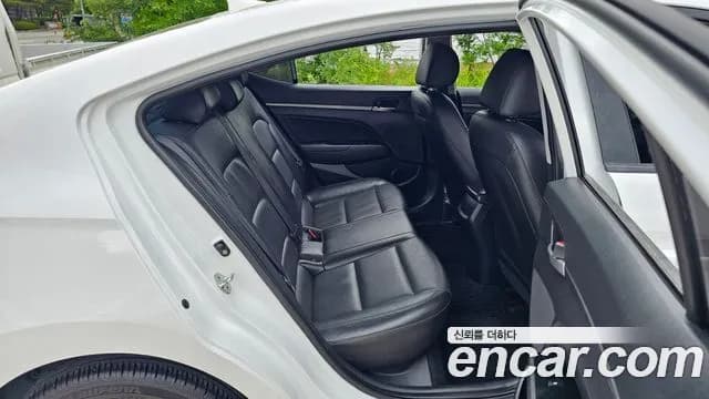 2017 Hyundai Avante AD 1.6 GDI Value Plus Sold VIN KMHD641DBHU382130 – rear exterior 2017 Hyundai Avante AD 1.6 GDI Value Plus Sold VIN KMHD641DBHU382130 – rear exterior