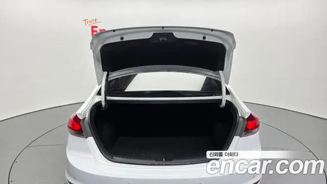 2017 Hyundai Avante AD 1.6 GDI Value Plus Sold VIN KMHD641DBHU418384 – undercarriage 2017 Hyundai Avante AD 1.6 GDI Value Plus Sold VIN KMHD641DBHU418384 – undercarriage