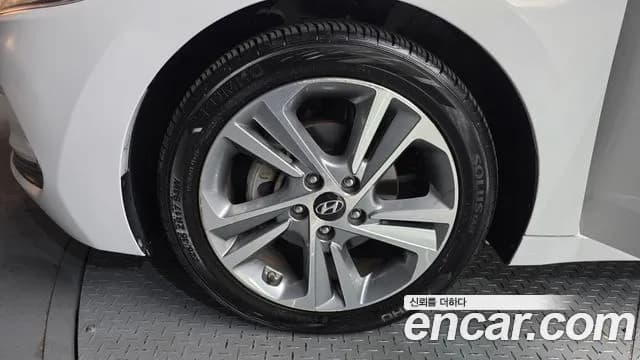 2018 Hyundai Avante AD 1.6 GDI Value Plus Sold VIN KMHD641DBJU424963 – dashboard 2018 Hyundai Avante AD 1.6 GDI Value Plus Sold VIN KMHD641DBJU424963 – dashboard