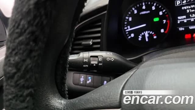 2018 Hyundai Avante AD 1.6 GDI Value Plus Sold VIN KMHD641DBJU424963 – photo 11 2018 Hyundai Avante AD 1.6 GDI Value Plus Sold VIN KMHD641DBJU424963 – photo 11