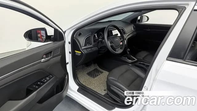 2018 Hyundai Avante AD 1.6 GDI Value Plus Sold VIN KMHD641DBJU426937 – photo 17 2018 Hyundai Avante AD 1.6 GDI Value Plus Sold VIN KMHD641DBJU426937 – photo 17