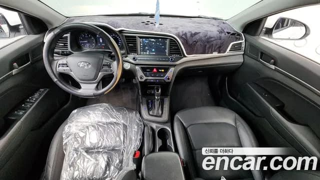 2018 Hyundai Avante AD 1.6 GDI Value Plus Sold VIN KMHD641DBJU448500 – exterior detail 2018 Hyundai Avante AD 1.6 GDI Value Plus Sold VIN KMHD641DBJU448500 – exterior detail