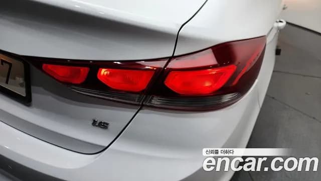 2018 Hyundai Avante AD 1.6 GDI Value Plus Sold VIN KMHD641DBJU448500 – photo 19 2018 Hyundai Avante AD 1.6 GDI Value Plus Sold VIN KMHD641DBJU448500 – photo 19