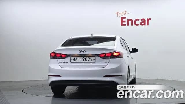2018 Hyundai Avante AD 1.6 GDI Value Plus Sold VIN KMHD641DBJU470130 – interior seats 2018 Hyundai Avante AD 1.6 GDI Value Plus Sold VIN KMHD641DBJU470130 – interior seats