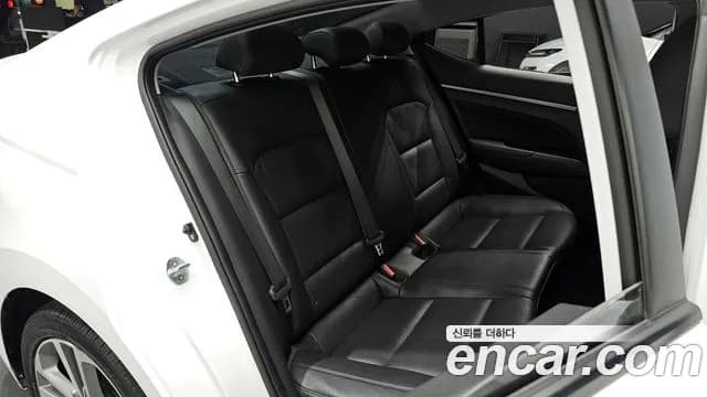 2018 Hyundai Avante AD 1.6 GDI Value Plus Sold VIN KMHD641DBJU474018 – undercarriage 2018 Hyundai Avante AD 1.6 GDI Value Plus Sold VIN KMHD641DBJU474018 – undercarriage