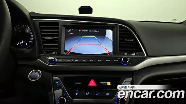 2018 Hyundai Avante AD 1.6 GDI Value Plus Sold VIN KMHD641DBJU484416 – exterior detail 2018 Hyundai Avante AD 1.6 GDI Value Plus Sold VIN KMHD641DBJU484416 – exterior detail