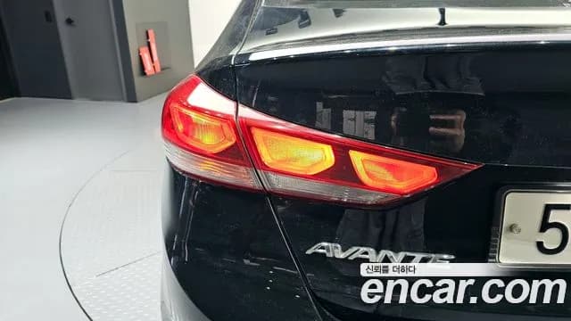 2018 Hyundai Avante AD 1.6 GDI Value Plus Sold VIN KMHD641DBJU484416 – photo 15 2018 Hyundai Avante AD 1.6 GDI Value Plus Sold VIN KMHD641DBJU484416 – photo 15