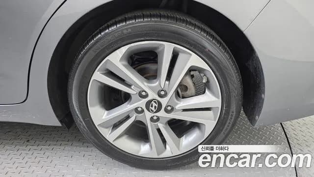 2018 Hyundai Avante AD 1.6 GDI Value Plus Sold VIN KMHD641DBJU491474 – rear exterior 2018 Hyundai Avante AD 1.6 GDI Value Plus Sold VIN KMHD641DBJU491474 – rear exterior