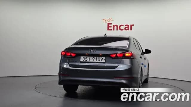 2018 Hyundai Avante AD 1.6 GDI Value Plus Sold VIN KMHD641DBJU491474 – exterior detail 2018 Hyundai Avante AD 1.6 GDI Value Plus Sold VIN KMHD641DBJU491474 – exterior detail