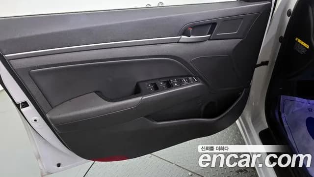 2018 Hyundai Avante AD 1.6 GDI Value Plus Sold VIN KMHD641DBJU494273 – photo 20 2018 Hyundai Avante AD 1.6 GDI Value Plus Sold VIN KMHD641DBJU494273 – photo 20