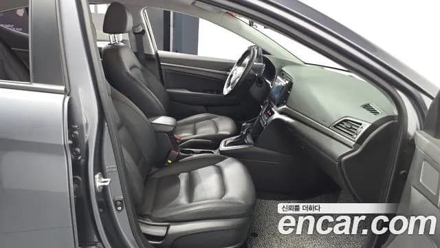 2018 Hyundai Avante AD 1.6 GDI Value Plus Sold VIN KMHD641DBJU504995 – photo 14 2018 Hyundai Avante AD 1.6 GDI Value Plus Sold VIN KMHD641DBJU504995 – photo 14