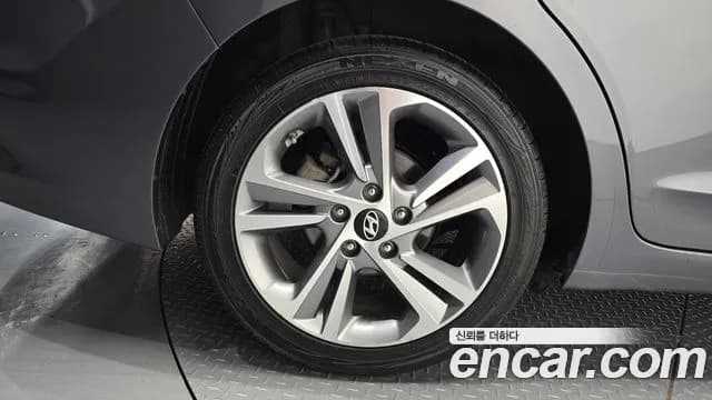 2018 Hyundai Avante AD 1.6 GDI Value Plus Sold VIN KMHD641DBJU504995 – photo 17 2018 Hyundai Avante AD 1.6 GDI Value Plus Sold VIN KMHD641DBJU504995 – photo 17