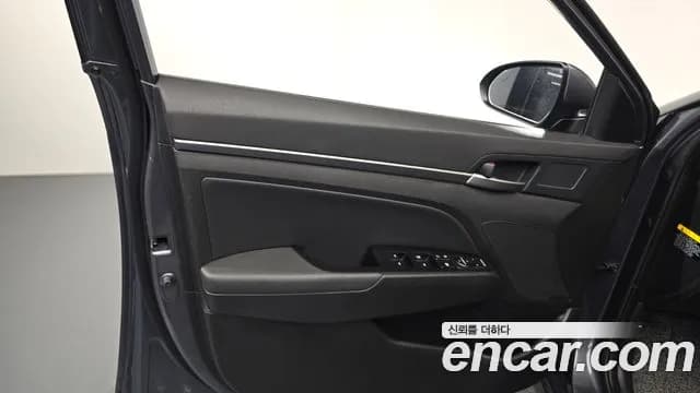 2018 Hyundai Avante AD 1.6 GDI Value Plus Sold VIN KMHD641DBJU504995 – photo 25 2018 Hyundai Avante AD 1.6 GDI Value Plus Sold VIN KMHD641DBJU504995 – photo 25