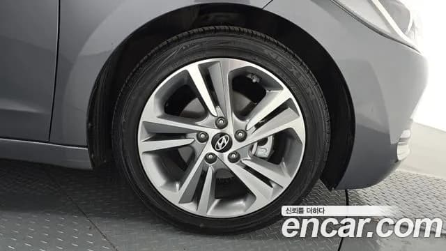 2018 Hyundai Avante AD 1.6 GDI Value Plus Sold VIN KMHD641DBJU504995 – photo 27 2018 Hyundai Avante AD 1.6 GDI Value Plus Sold VIN KMHD641DBJU504995 – photo 27