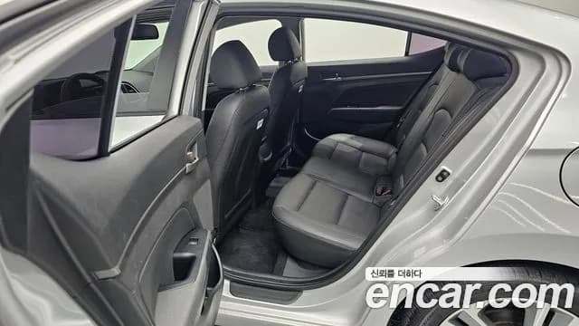 2018 Hyundai Avante AD 1.6 GDI Value Plus Sold VIN KMHD641DBJU506730 – exterior detail 2018 Hyundai Avante AD 1.6 GDI Value Plus Sold VIN KMHD641DBJU506730 – exterior detail