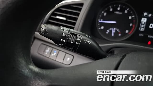 2018 Hyundai Avante AD 1.6 GDI Value Plus Sold VIN KMHD641DBJU506730 – trunk area 2018 Hyundai Avante AD 1.6 GDI Value Plus Sold VIN KMHD641DBJU506730 – trunk area