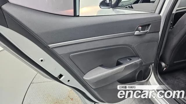 2018 Hyundai Avante AD 1.6 GDI Value Plus Sold VIN KMHD641DBJU506730 – photo 20 2018 Hyundai Avante AD 1.6 GDI Value Plus Sold VIN KMHD641DBJU506730 – photo 20