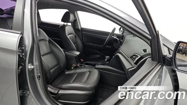2018 Hyundai Avante AD 1.6 GDI Value Plus Sold VIN KMHD641DBJU508810 – photo 13 2018 Hyundai Avante AD 1.6 GDI Value Plus Sold VIN KMHD641DBJU508810 – photo 13