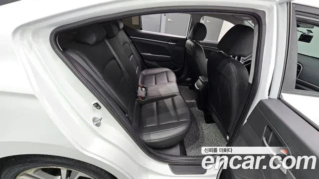 2018 Hyundai Avante AD 1.6 GDI Value Plus Sold VIN KMHD641DBJU513894 – dashboard 2018 Hyundai Avante AD 1.6 GDI Value Plus Sold VIN KMHD641DBJU513894 – dashboard