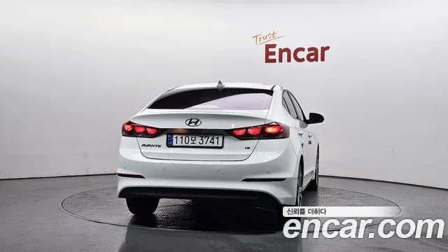 2018 Hyundai Avante AD 1.6 GDI Value Plus Sold VIN KMHD641DBJU513894 – exterior detail 2018 Hyundai Avante AD 1.6 GDI Value Plus Sold VIN KMHD641DBJU513894 – exterior detail