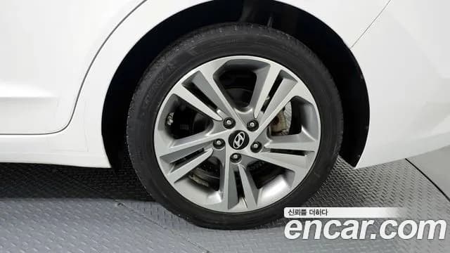 2018 Hyundai Avante AD 1.6 GDI Value Plus Sold VIN KMHD641DBJU523807 – side profile 2018 Hyundai Avante AD 1.6 GDI Value Plus Sold VIN KMHD641DBJU523807 – side profile