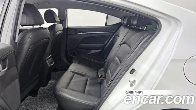 2018 Hyundai Avante AD 1.6 GDI Value Plus Sold VIN KMHD641DBJU523807 – photo 24 2018 Hyundai Avante AD 1.6 GDI Value Plus Sold VIN KMHD641DBJU523807 – photo 24