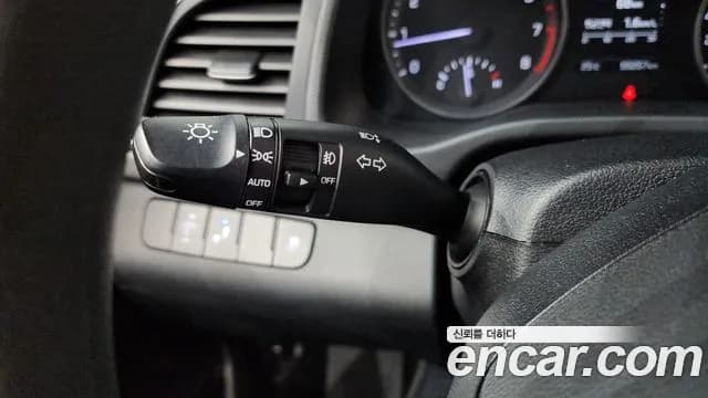 2018 Hyundai Avante AD 1.6 GDI Value Plus Sold VIN KMHD641DBJU525955 – photo 11 2018 Hyundai Avante AD 1.6 GDI Value Plus Sold VIN KMHD641DBJU525955 – photo 11